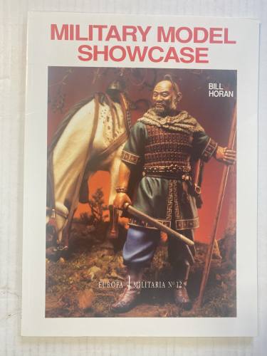 CHEAP BOOKS  ZB5009 MILITARY MODEL SHOWCASE BILL HORAN