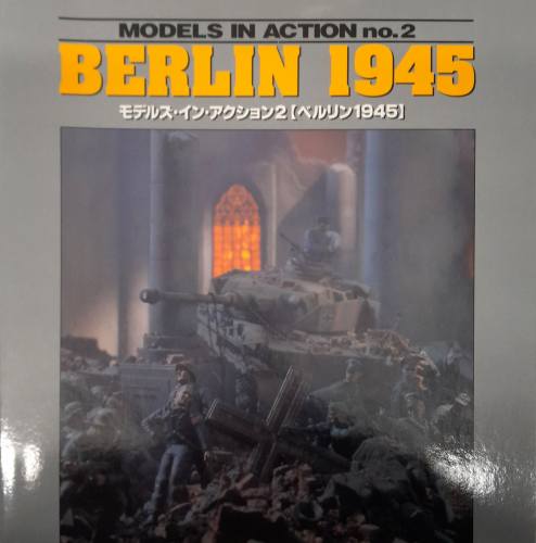 CHEAP BOOKS  ZB6770 BERLIN 1945 Models in Action