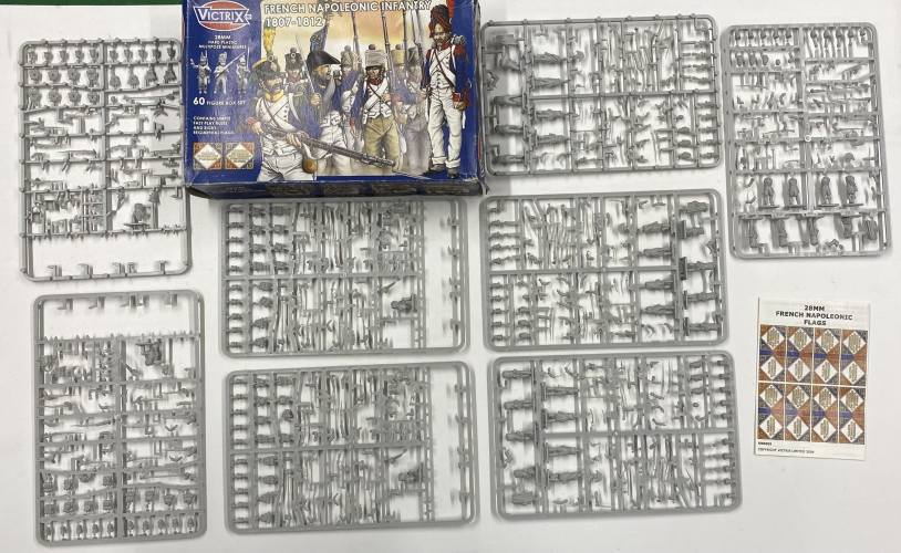 KINGKIT MODEL SCRAPYARD 28 mm VICTRIX LTD VX0005 FRENCH NAPOLEONIC INFANTRY 1807-1812  INCOMPLETE 