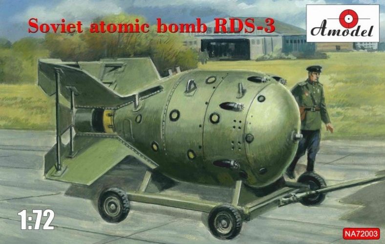 A MODEL 1/72 72003 SOVIET ATOMIC BOMB RDS-3