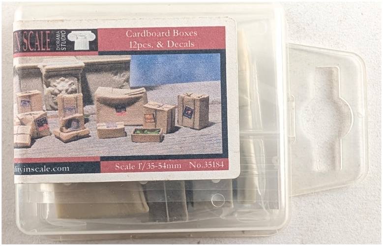 REALITY IN SCALE 1/35 35184 CARDBOARD BOXES 12PCS   DECALS