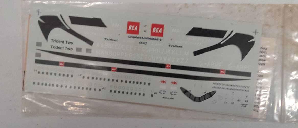 DISCOUNT DECALS  5682. LIVERIES UNLIMITED A4-037 BEA HS TRIDENT 1C