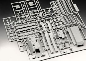 Thumbnail REVELL 03327 JAGDPANTHER Sd.Kfz.173