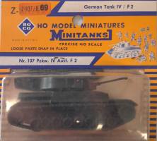 Thumbnail ROCO Z-107 GERMAN TANK IV / F2
