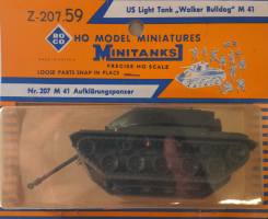 Thumbnail ROCO Z-207.59 US LIGHT TANK WALKER BULLDOG M 41