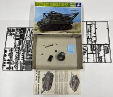 Thumbnail KINGKIT MODEL SCRAPYARD ITALERI 203 RECOVERY VEHICLE M-32  INCOMPLETE 