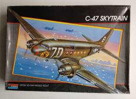 Thumbnail KINGKIT MODEL SCRAPYARD MONOGRAM 5607 C-47 SKYTRAIN  STARTED 