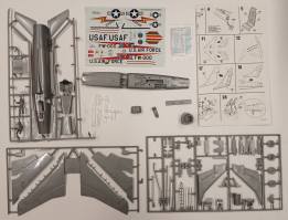 Thumbnail KINGKIT MODEL SCRAPYARD MONOGRAM 5471 F-100D SUPER SABRE  INCOMPLETE   CRACKED DECALS 