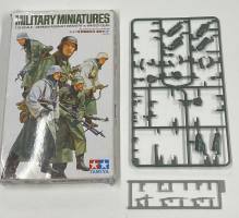 Thumbnail KINGKIT MODEL SCRAPYARD TAMIYA 35256 MILITARY MINIATURES  INCOMPLETE 