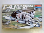 Thumbnail MONOGRAM 5813 F-4J PHANTOM II MIG ACE