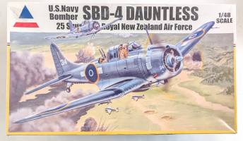 Thumbnail ACCURATE MINIATURES 480312 SBD-4 DAUNTLESS US NAVY BOMBER