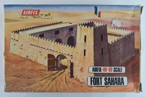 Thumbnail AIRFIX 1703 A SNAP TOGETHER MODEL FORT SAHARA