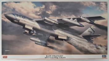 Thumbnail HASEGAWA 02474 B-47E STRATOJET 100th BOMB WING W/RATO