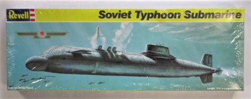 Thumbnail REVELL 5231 SOVIET TYPHOON SUBMARINE