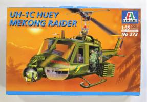 Thumbnail ITALERI  373 UH-1C HUEY MEKONG RAIDER