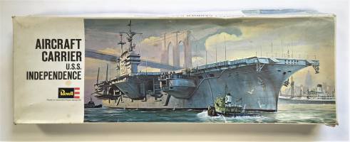 Thumbnail REVELL 359 AIRCRAFT CARRIER U.S.S. INDEPENDENCE