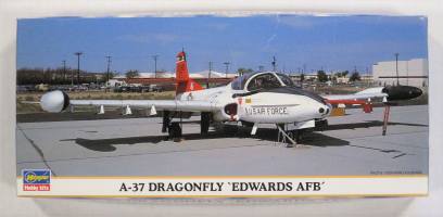 Thumbnail HASEGAWA 00374 A-37 DRAGONFLY EDWARDS AFB