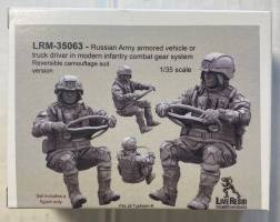 Thumbnail LIVE RESIN LRM-35063 RUSSIAN ARMY ARMORED VEHICLE OR TRUCK DRIVER IN MODERN INFANTRY COMBAT GEAR SYSTEM REVERSIBLE CAMOUFLAGE