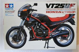 Thumbnail TAMIYA 14017 HONDA VT250F