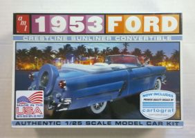 Thumbnail AMT 1026 1953 FORD CRESTLINE SUNLINER CONVERTIBLE
