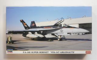 Thumbnail HASEGAWA 01988 F/A-18E SUPER HORNET VFA-147 ARGONAUTS