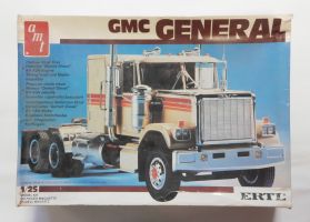 Thumbnail ERTL 6659 GMC GENERAL DETAILED CAB TILTING HOOD TRACTOR