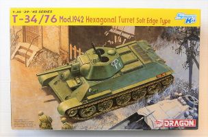 Thumbnail DRAGON 6424 T-34/76 MOD.1942 HEXAGONAL TURRET SOFT EDGE TYPE