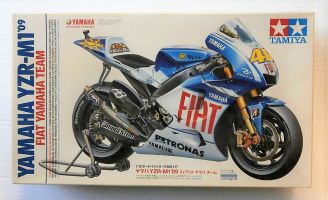 Thumbnail TAMIYA 14117 YAMAHA 2009 YZR-M1 FIAT YAMAHA TEAM