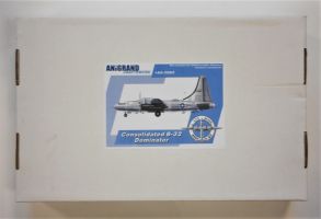 Thumbnail ANIGRAND 2083 CONSOLIDTED B-32 DOMINATOR