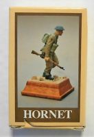 Thumbnail HORNET BH4 UK/ CANADIAN INFANTRY ADVANCING CROUCHED