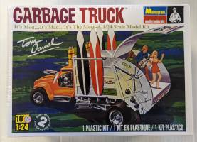 Thumbnail MONOGRAM 4198 GARBAGE TRUCK 
