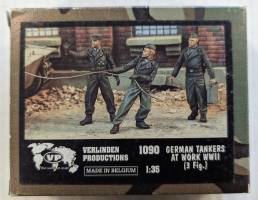 Thumbnail VERLINDEN PRODUCTIONS 1090 GERMAN TANKERS AT WORK WWII
