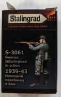 Thumbnail STALINGRAD 3061 GERMAN INFANTRYMAN IN ACTION 