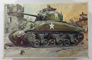 Thumbnail NICHIMO 3517 U.S ARMY MEDIUM TANK M4A1 SHERMAN 