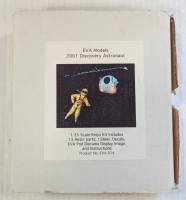 Thumbnail EVA MODELS 014 2001 DISCOVERY ASTRONAUT 