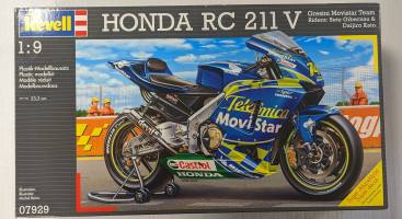 Thumbnail REVELL 07929 HONDA RC 211V 