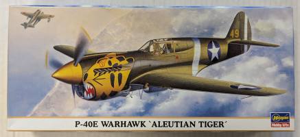 Thumbnail HASEGAWA 00372 P-40E WARHAWK ALEUTIAN TIGER