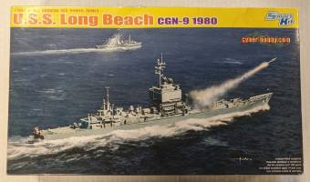 Thumbnail CYBER-HOBBYCOM 7135 U.S.S. LONG BEACH CGN-9 1980