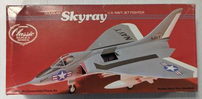Thumbnail LINDBERG 2212 DOUGLAS SKYRAY U.S. NAVY JET FIGHTER