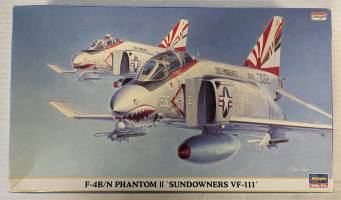 Thumbnail HASEGAWA 00365 F-4B/N PHANTOM II SUNDOWNERS VF-III