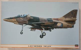 Thumbnail HASEGAWA 08114 A-4E/F SKYHAWK TOP GUN