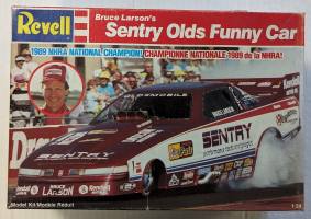 Thumbnail REVELL 7460 BRUCE LARSONS SENTRY OLDS FUNNY CAR