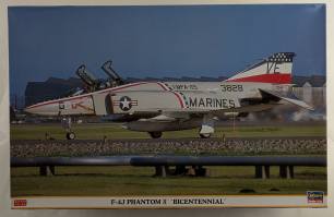 Thumbnail HASEGAWA 09632 F-4J PHANTOM II BICENTENNIAL