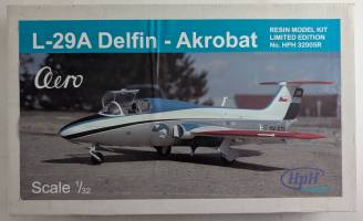 Thumbnail HPH MODELS 32005R L-29A DELFIN AKROBAT