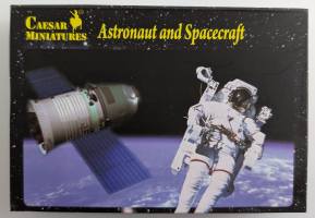 Thumbnail CAESAR MINATURES ASTRONAUT AND SPACECRAFT
