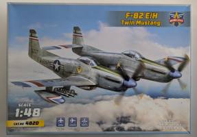 Thumbnail MODELSVIT 4820 F-82 E/H TWIN MUSTANG