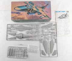 Thumbnail KINGKIT MODEL SCRAPYARD HASEGAWA 712 MIKOYAN FLOGGER D  NO DECALS 
