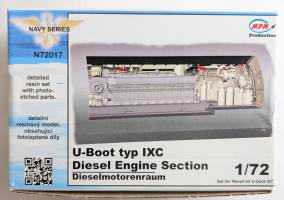 Thumbnail CMK 72017 U-BOOT TYPE IXC DIESEL ENGINE SECTION