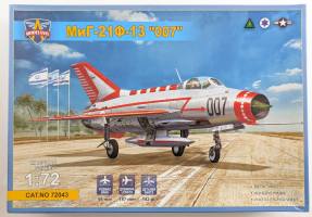Thumbnail MODELSVIT 72043 MIG-21-13 007 