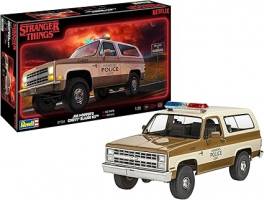 Thumbnail REVELL 07724 STRANGER THINGS JIM HOPPERS CHEVY BLAZER K5